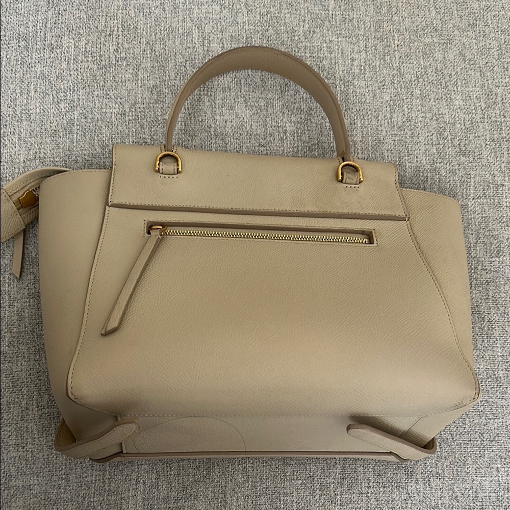 Celine Handbag - Picture 2 of 9